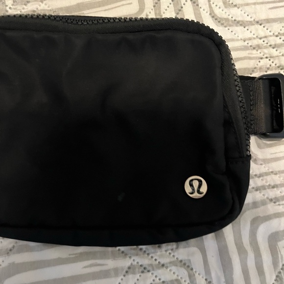 Lululemon bag - Picture 3 of 3